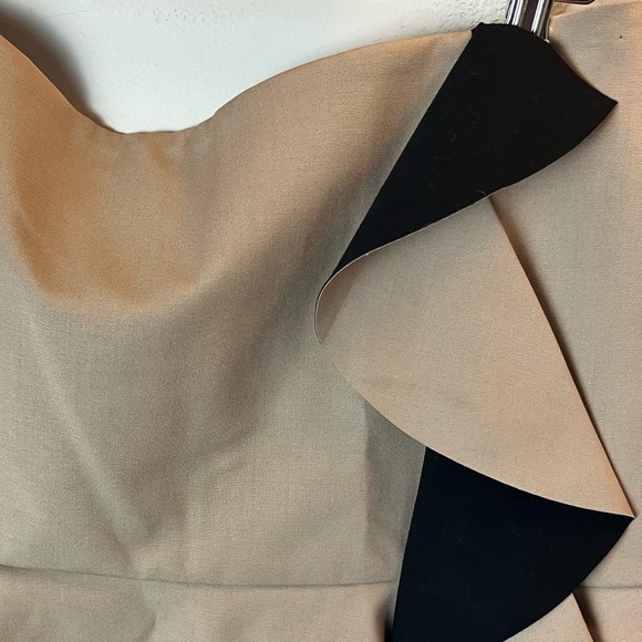 Club Monaco Paola Crepe Ruffle Skirt Size 12 - Picture 8 of 9